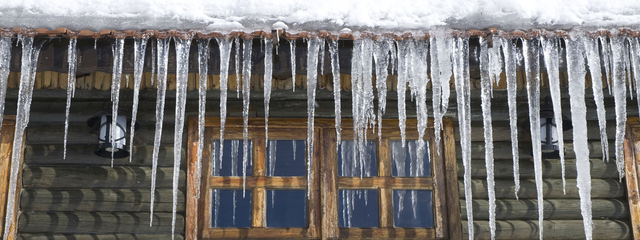 spray foam prevents ice dams by providing proper insulation in Shreveport attic spaces